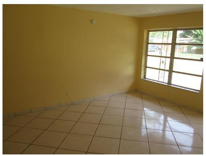 5720 Douglas Street Hollywood, FL 33021 - Photo 5 of 11