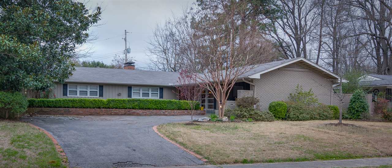23 Fernway Road Memphis, TN 38117 - Photo 1 of 14 Beautifully renovated home waiting to be your home