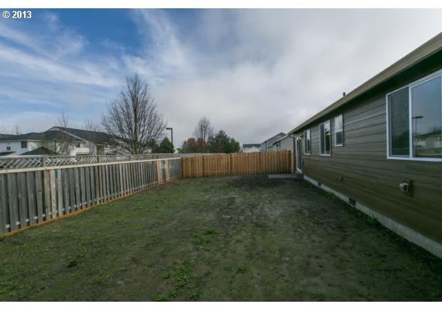 2967 Reed Avenue Woodburn, OR 97071 - Photo 5 of 16 Gallery Image 5