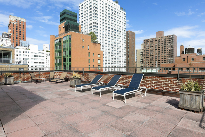 233 E 69th St, Manhattan, NY 10021 - Photo 8 of 10