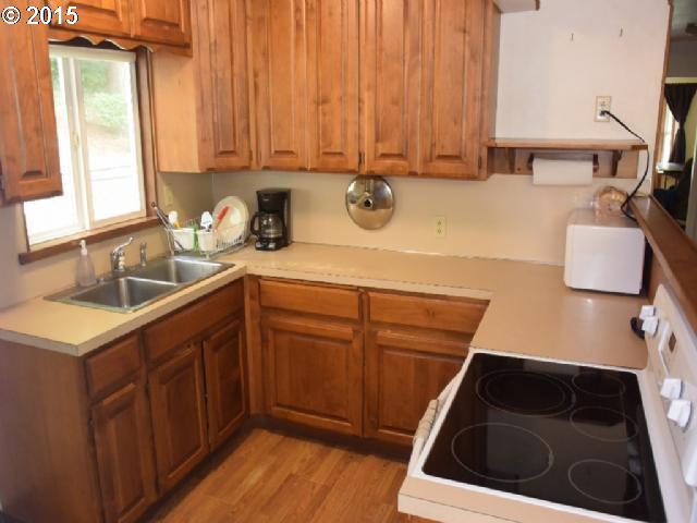 1710 Delameter Road Castle Rock, WA 98611 - Photo 10 of 15 Gallery Image 10