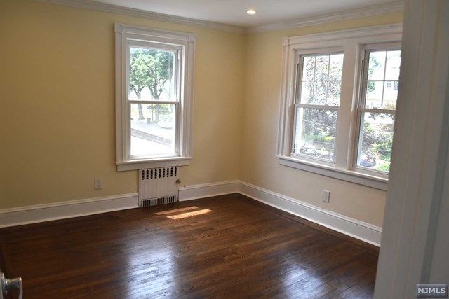 295 Sylvan Street Rutherford, NJ 07070 - Photo 15 of 25