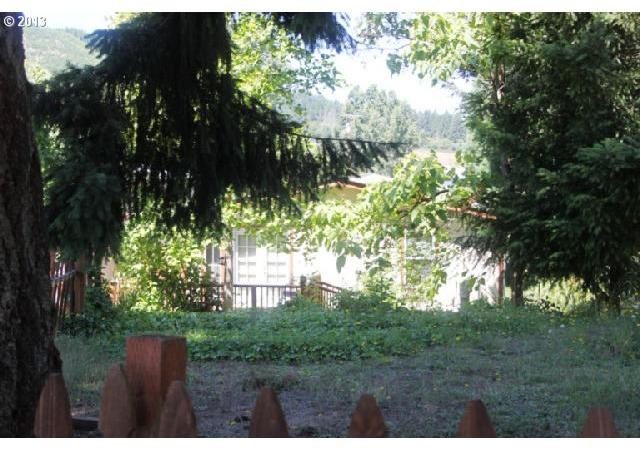 593 Main Street Yoncalla, OR 97499 - Photo 11 of 16