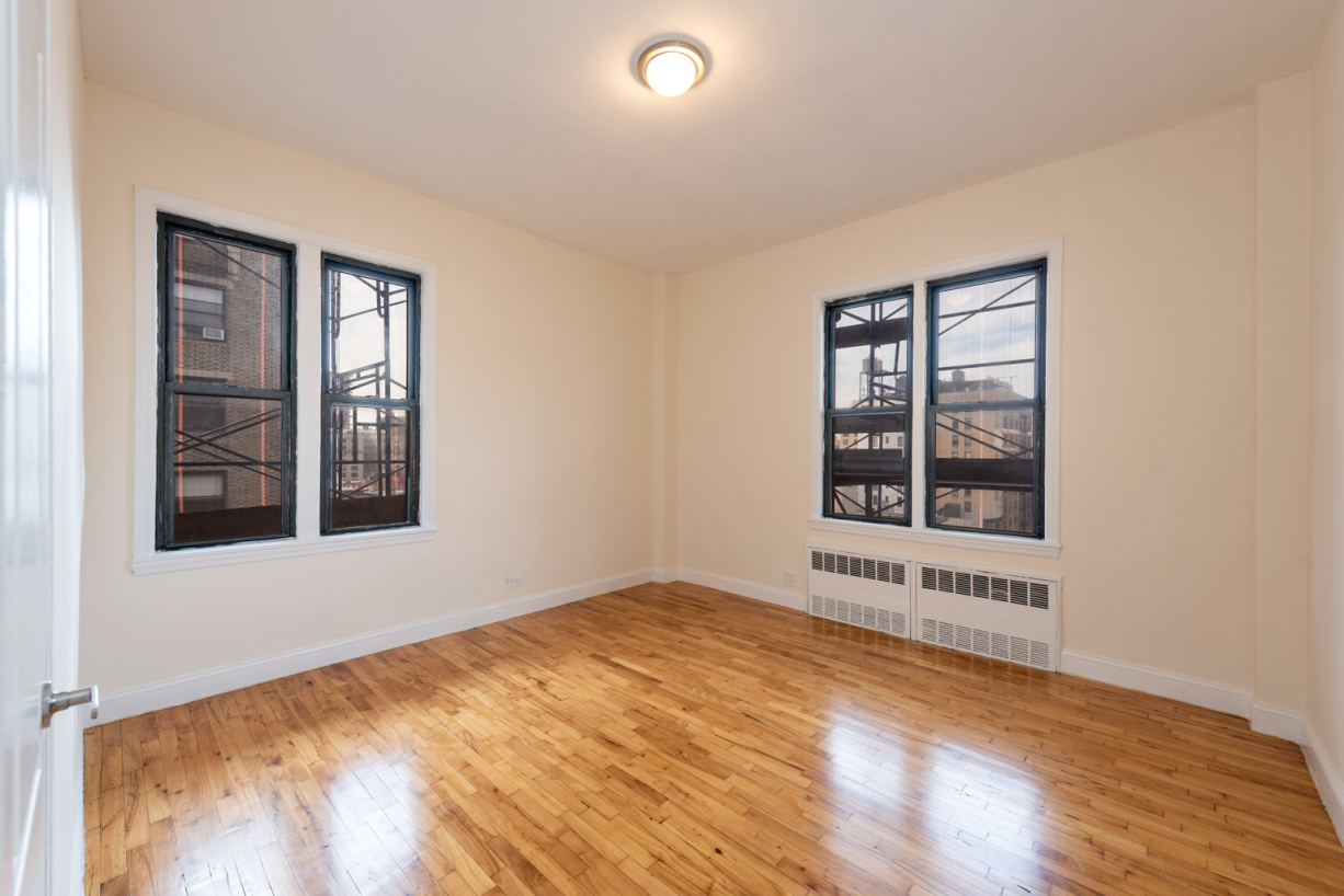 215 West 101st Street, Unit 10F Manhattan, NY 10025 - Photo 4 of 6