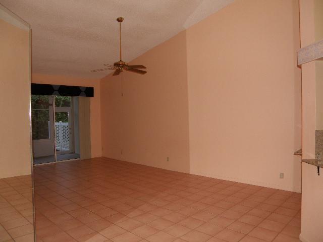 9237 Vineland Court, Unit B Boca Raton, FL 33496 - Photo 6 of 11 Gallery Image 6