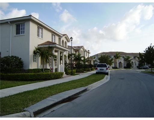 27301 Southwest 140th Court Homestead, FL 33032 - Photo 12 of 16