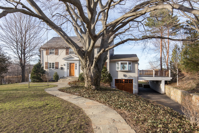 21 Cottage Street Hingham, MA 02043 - Photo 1 of 25