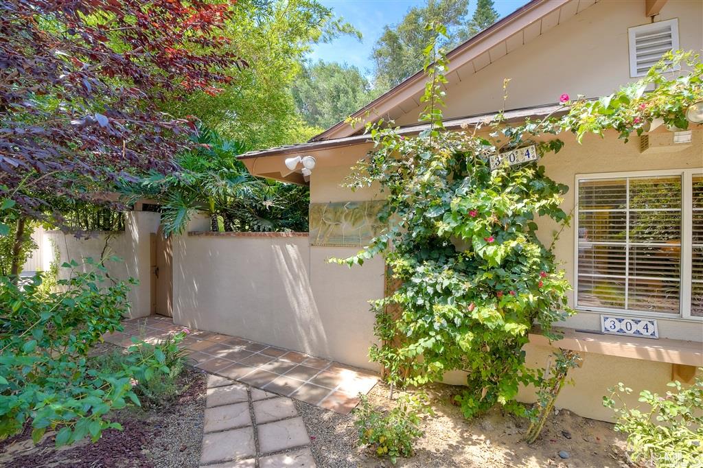 304 Alviso Way Encinitas, CA 92024 - Photo 4 of 4 Gallery Image 4