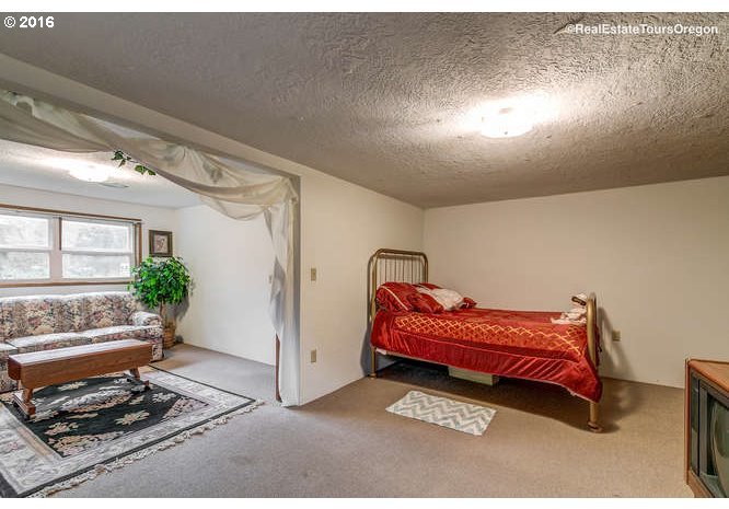 45562 Southwest Etters Road Gaston, OR 97119 - Photo 21 of 30 Gallery Image 21