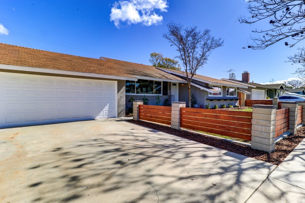2444 Fordham Drive Costa Mesa, CA 92626 - Photo 42 of 50