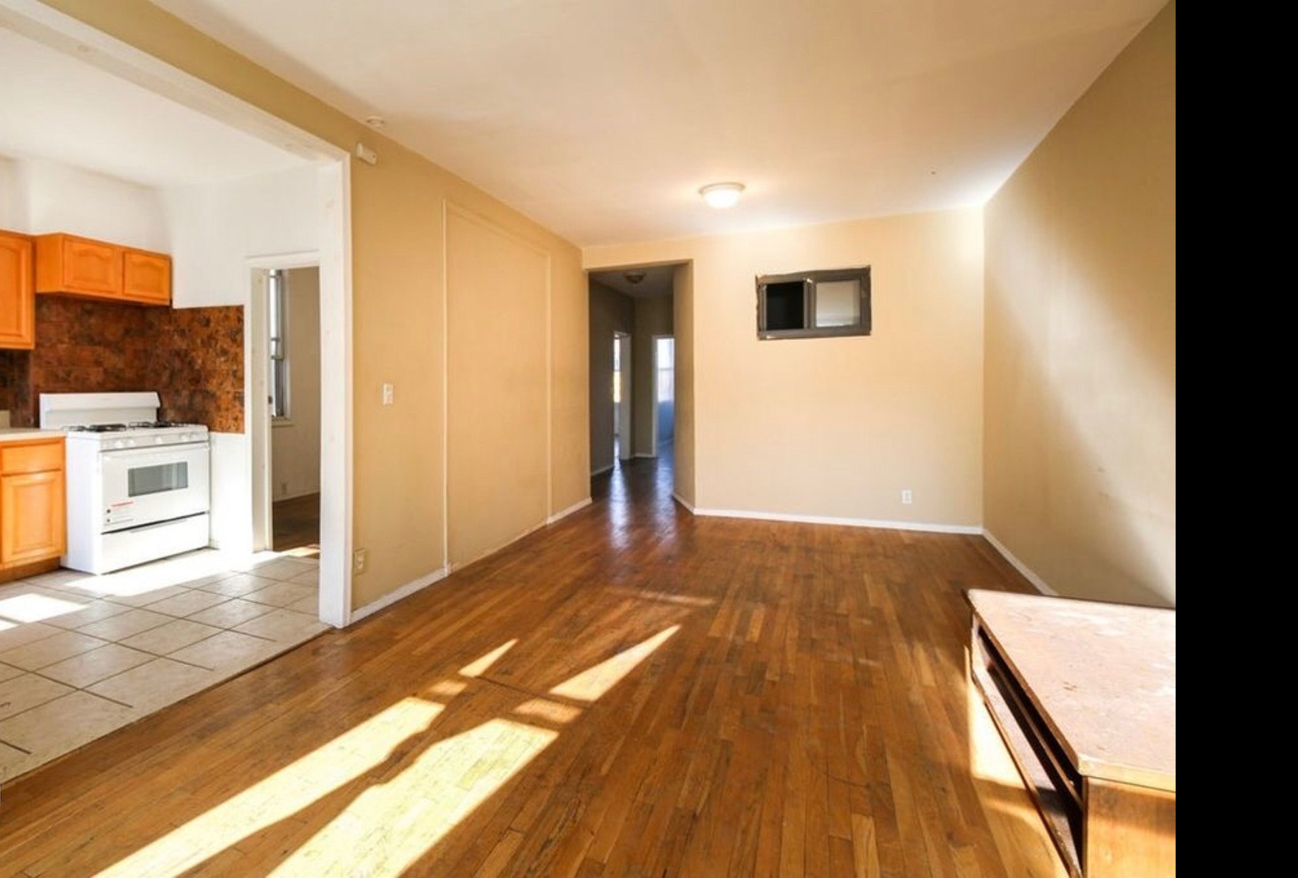 266 Boerum Street, Unit 2 Brooklyn, NY 11206 - Photo 3 of 7