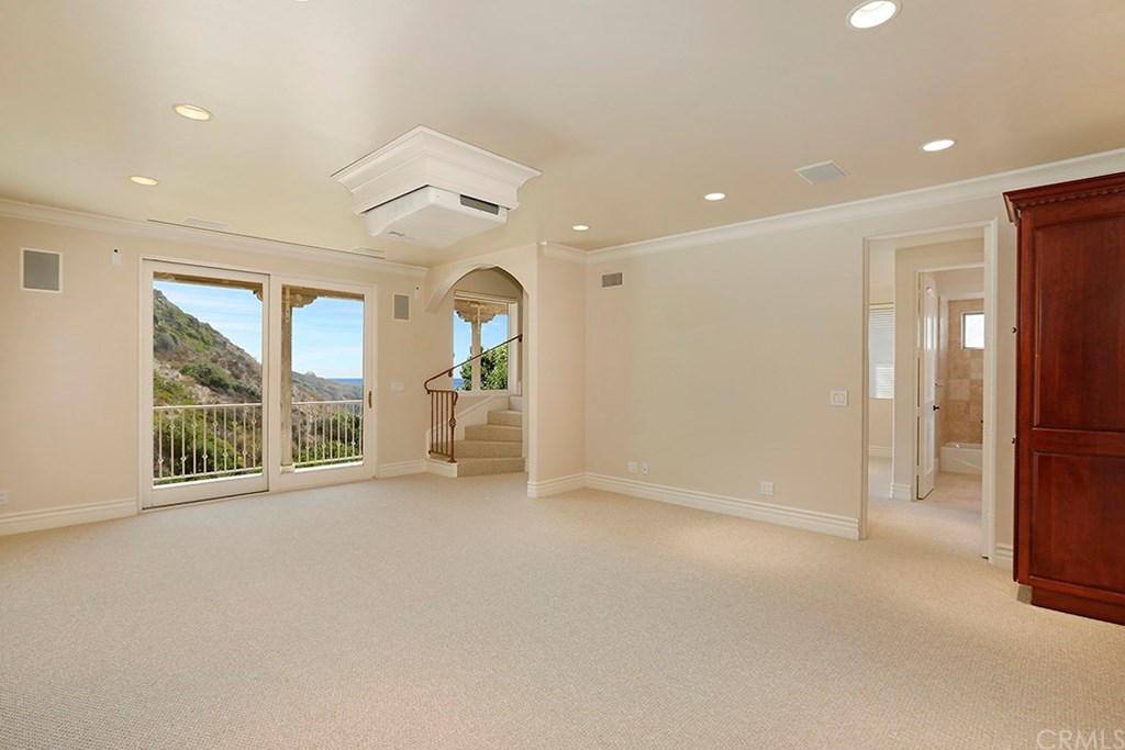 1356 Skyline Drive Laguna Beach, CA 92651 - Photo 33 of 35