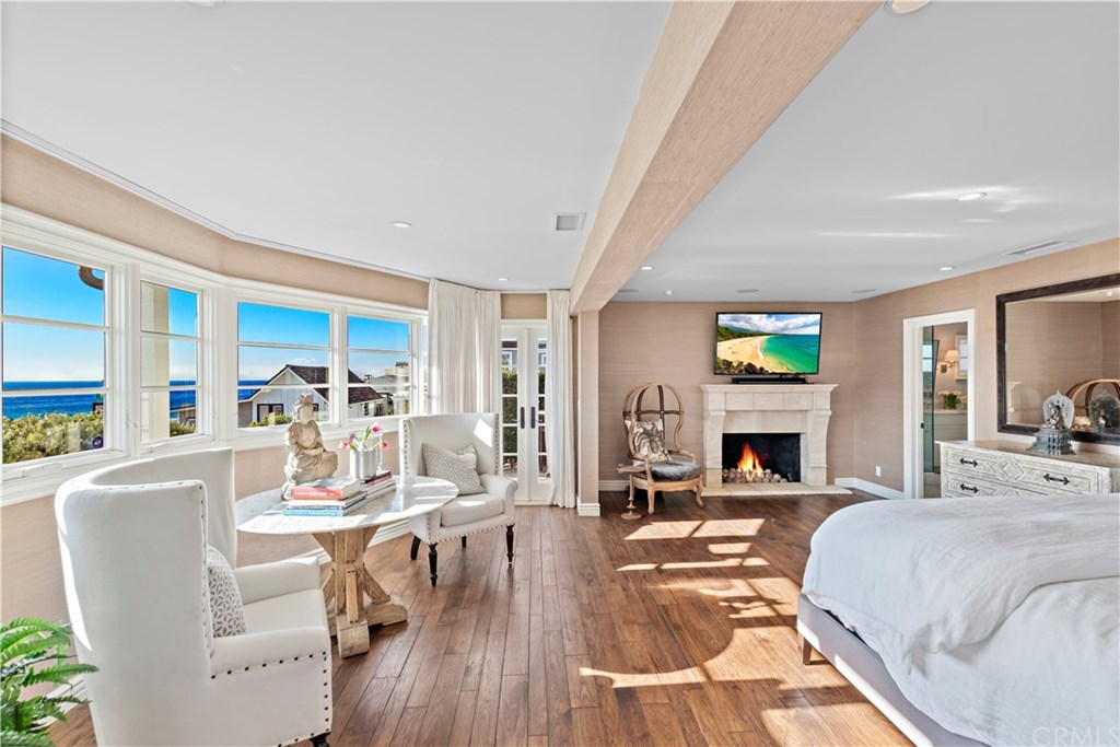 1810 Ocean Way Laguna Beach, CA 92651 - Photo 17 of 24 Master Bedroom with Panoramic Views.