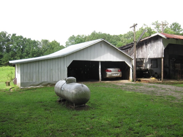 1380 Chambers Store Road Michie, TN 38357 - Photo 5 of 24 Gallery Image 5