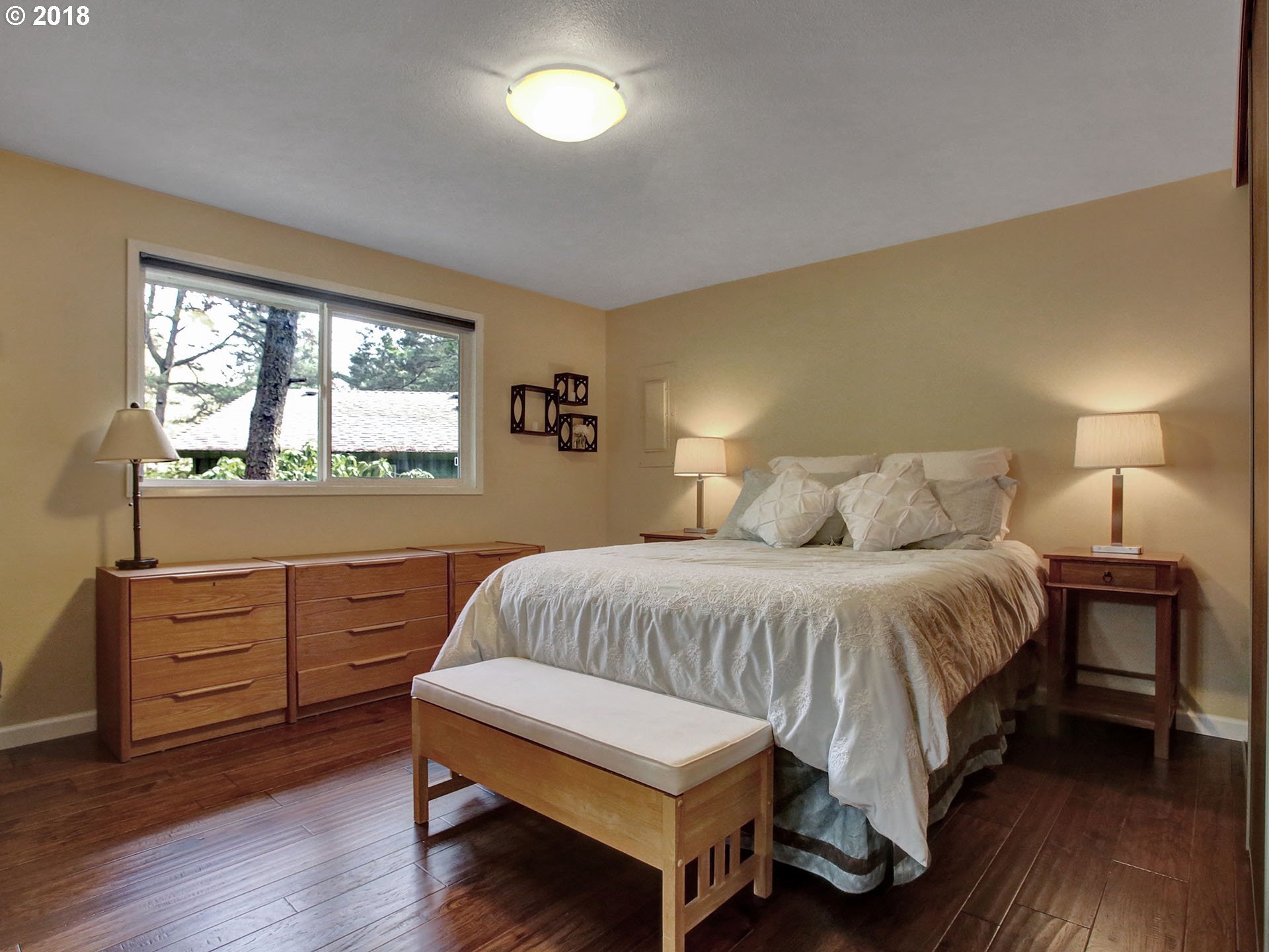 4538 Northwest Barnes Road Portland, OR 97210 - Photo 7 of 19