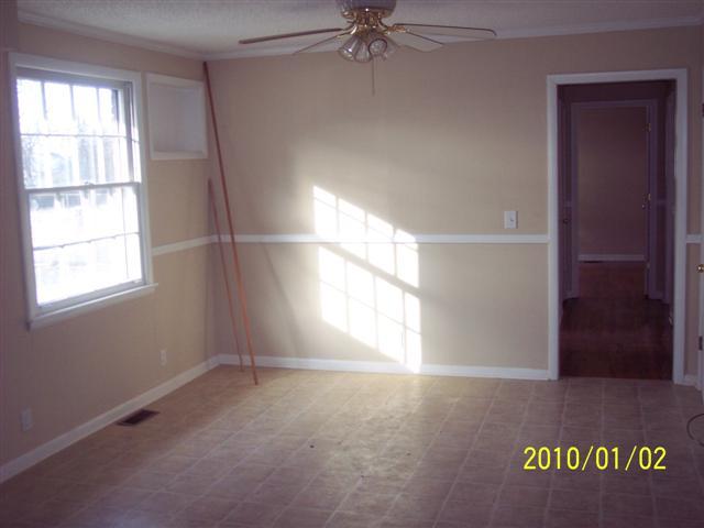 301 Meadow Lane Portland, TN 37148 - Photo 5 of 7 Dining Area
