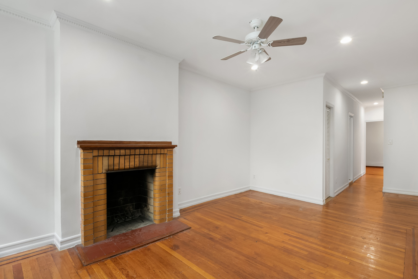 275 West 4th Street, Unit 2 Manhattan, NY 10014 - Photo 2 of 9