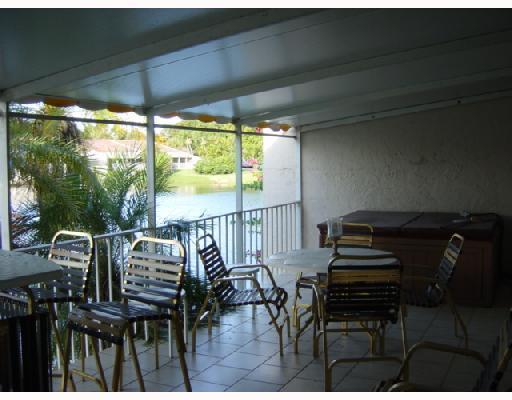 6922 Holly Road, Unit 6922 Miami Lakes, FL 33014 - Photo 4 of 9 Gallery Image 4