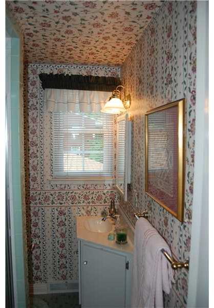 7 Carriage Road Greensburg, PA 15601 - Photo 8 of 19 Gallery Image 8