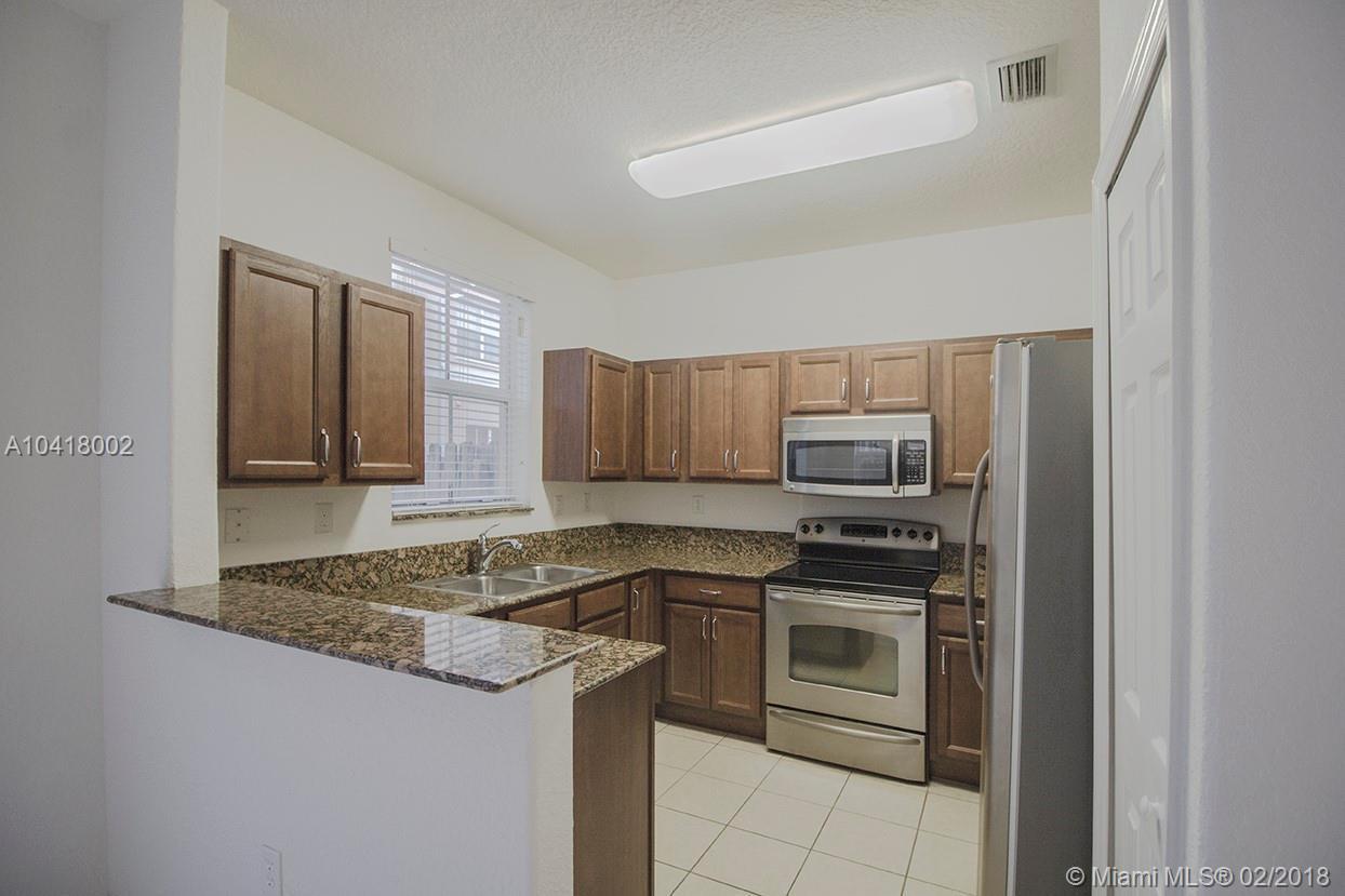 8635 Northwest 112th Path Doral, FL 33178 - Photo 8 of 29