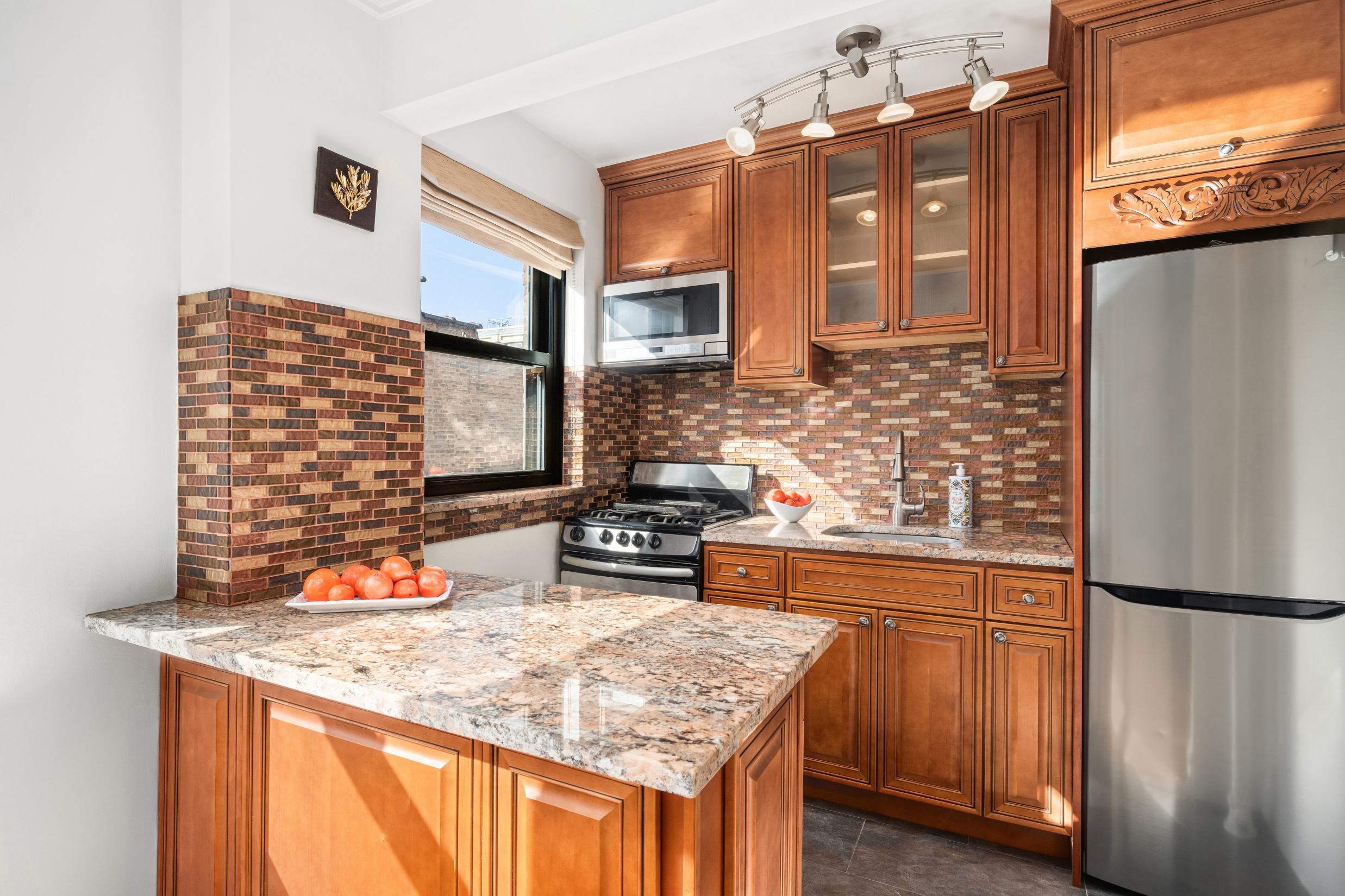 102 West 85th Street, Unit 3G Manhattan, NY 10024 - Photo 3 of 13