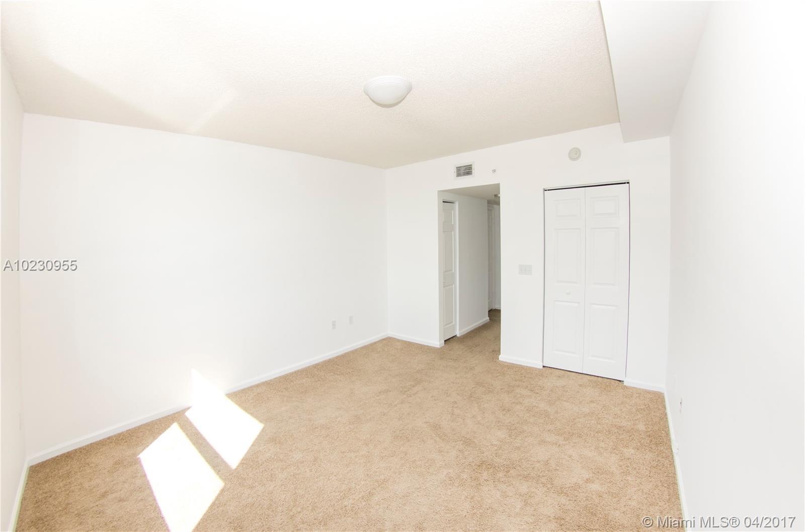 17150 North Bay Road, Unit 2708 Sunny Isles Beach, FL 33160 - Photo 27 of 35