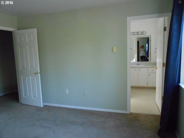 7143 Southwest Sagert Street, Unit 105 Tualatin, OR 97062 - Photo 19 of 23