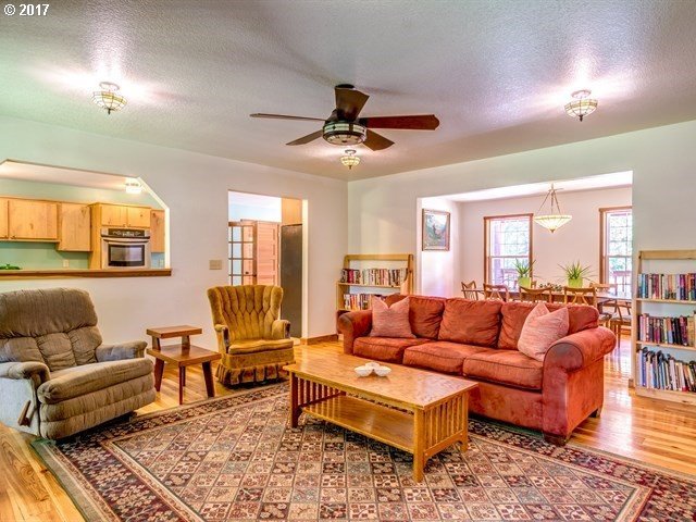 161 Stevens Road Washougal, WA 98671 - Photo 4 of 30 Gallery Image 4