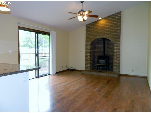 261 Silver Loop Silverton, OR 97381 - Photo 2 of 15 Gallery Image 2