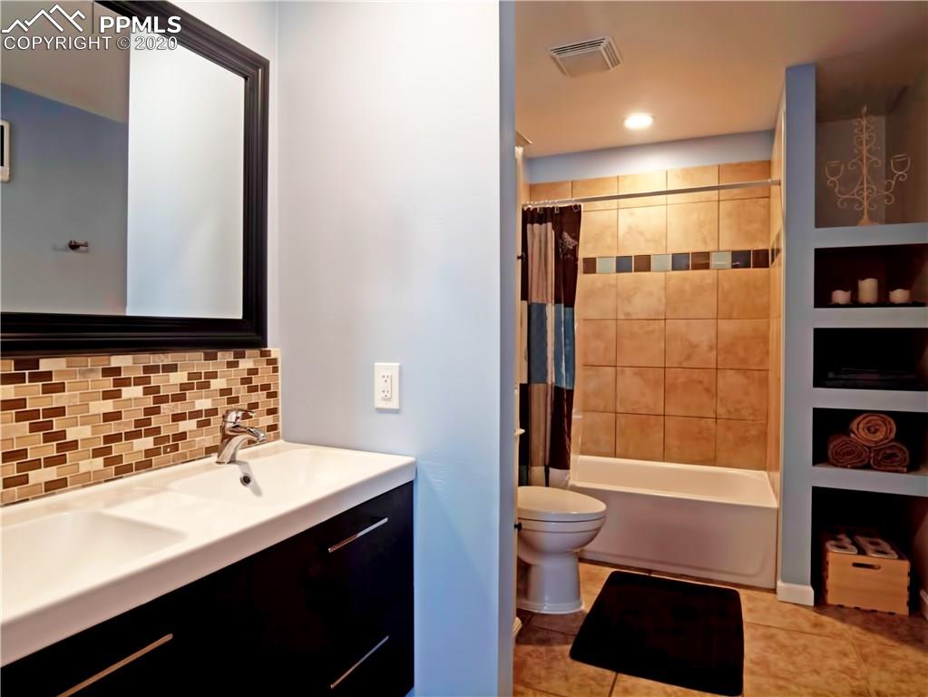 1140 Magic Lamp Way, Unit 2 Monument, CO 80132 - Photo 17 of 24