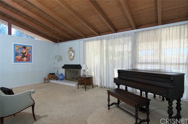 20448 Eccles Street Winnetka, CA 91306 - Photo 5 of 18