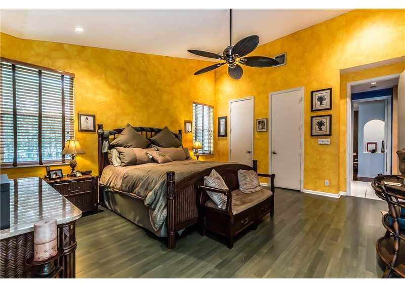 Silver Lakes Pembroke Pines, FL 33029 - Photo 13 of 26