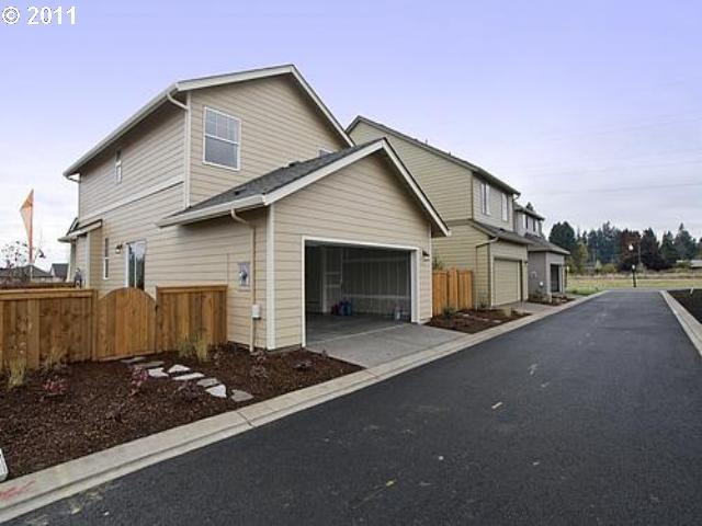 13637 Southwest Fischer Road, Unit L195 King City, OR 97224 - Photo 14 of 16 Gallery Image 14