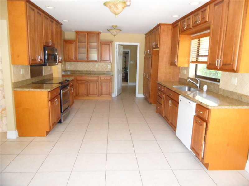 2366 Northwest 38th Street Boca Raton, FL 33431 - Photo 7 of 19