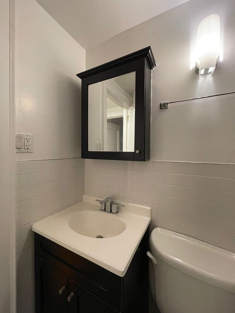 143 West 4th Street, Unit B2 Manhattan, NY 10012 - Photo 3 of 6