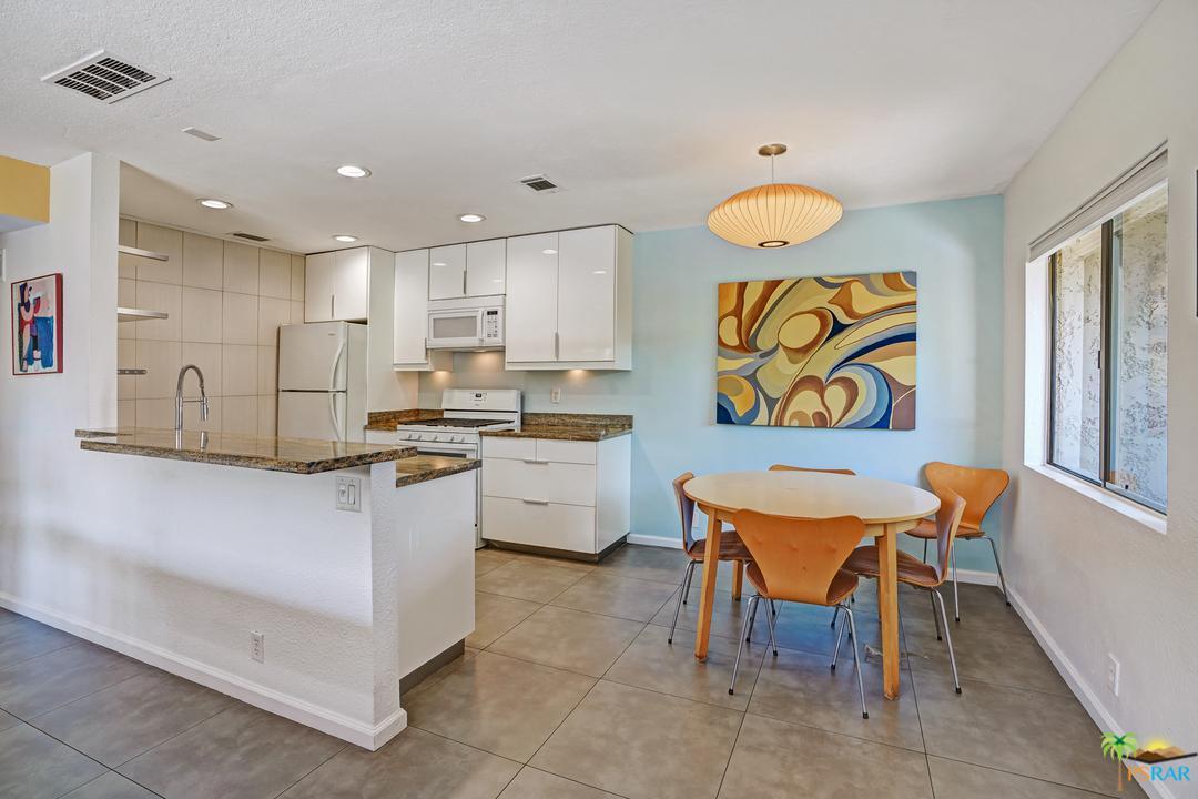 1111 East Ramon Road, Unit 24 Palm Springs, CA 92264 - Photo 12 of 35