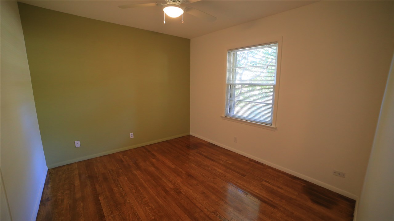 916 Vaughn Road Memphis, TN 38122 - Photo 11 of 20
