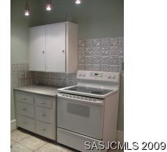18 Riberia Street St. Augustine, FL 32084 - Photo 5 of 6 A slice of the kitchen