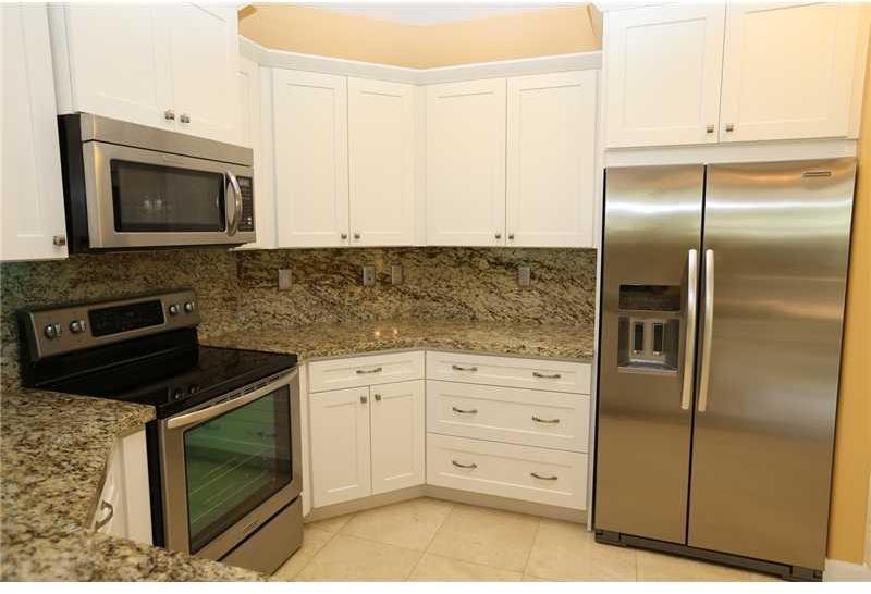 1620 Southwest 150 Road Miami, FL 33194 - Photo 19 of 35 Gallery Image 19