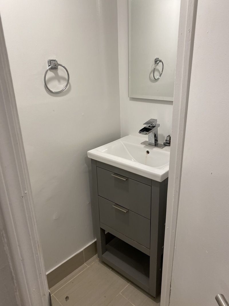 9 Charlton Street, Unit 2 Manhattan, NY 10014 - Photo 7 of 11