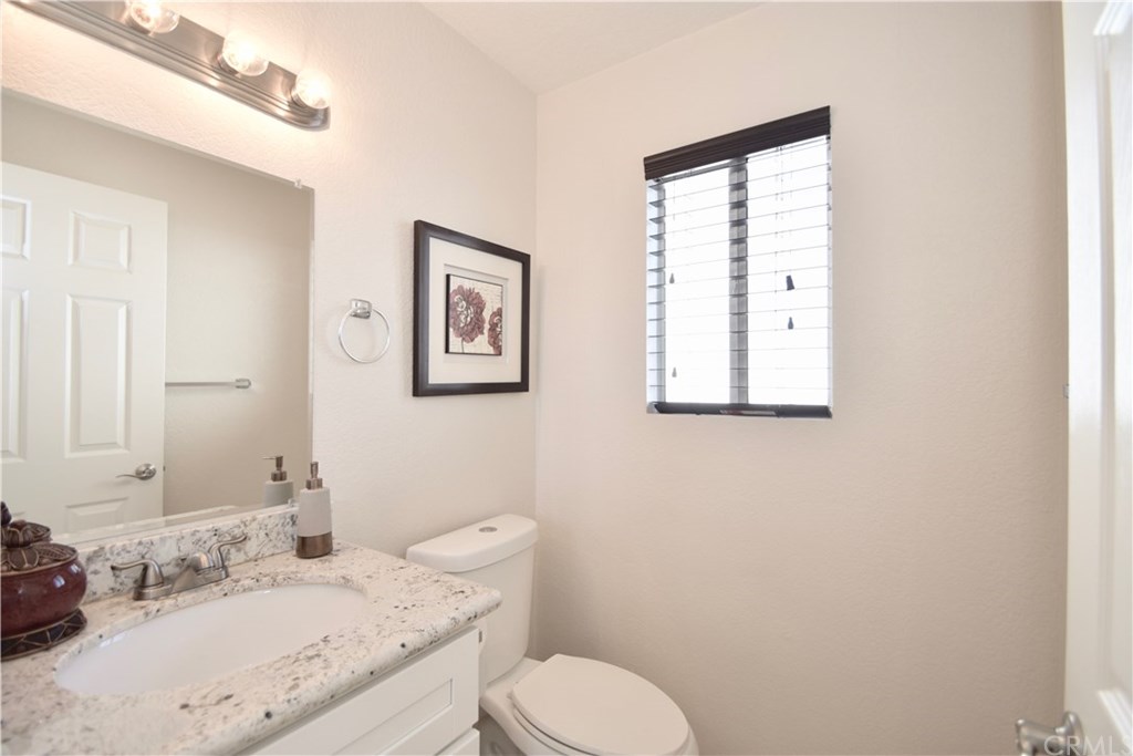 11488 Victoria Avenue Riverside, CA 92503 - Photo 15 of 41