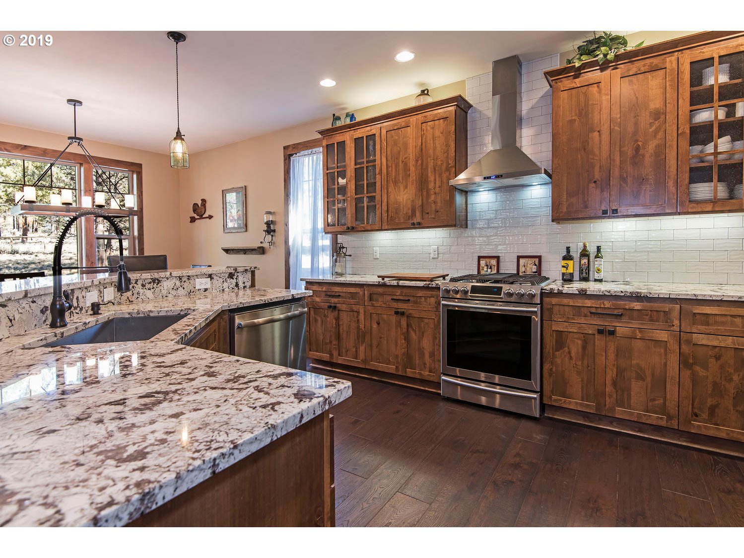 69450 Green Ridge Loop Sisters, OR 97759 - Photo 8 of 32 Gallery Image 8