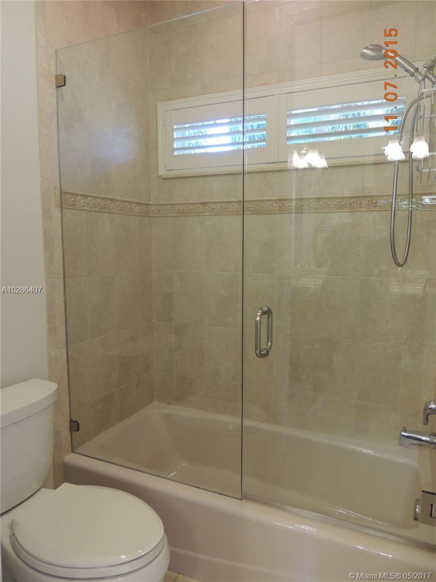 2900 Paddock Road Weston, FL 33331 - Photo 14 of 36