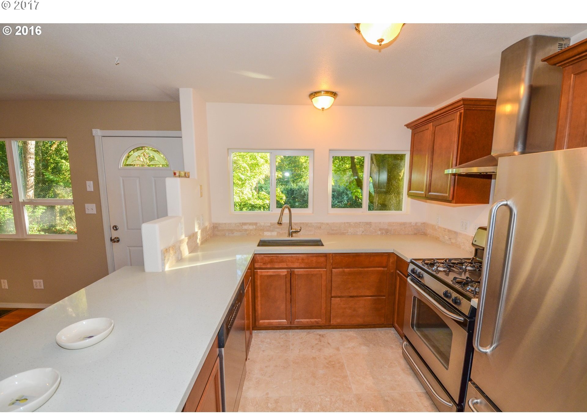 2307 Southwest Iowa Street Portland, OR 97239 - Photo 8 of 22 Gallery Image 8