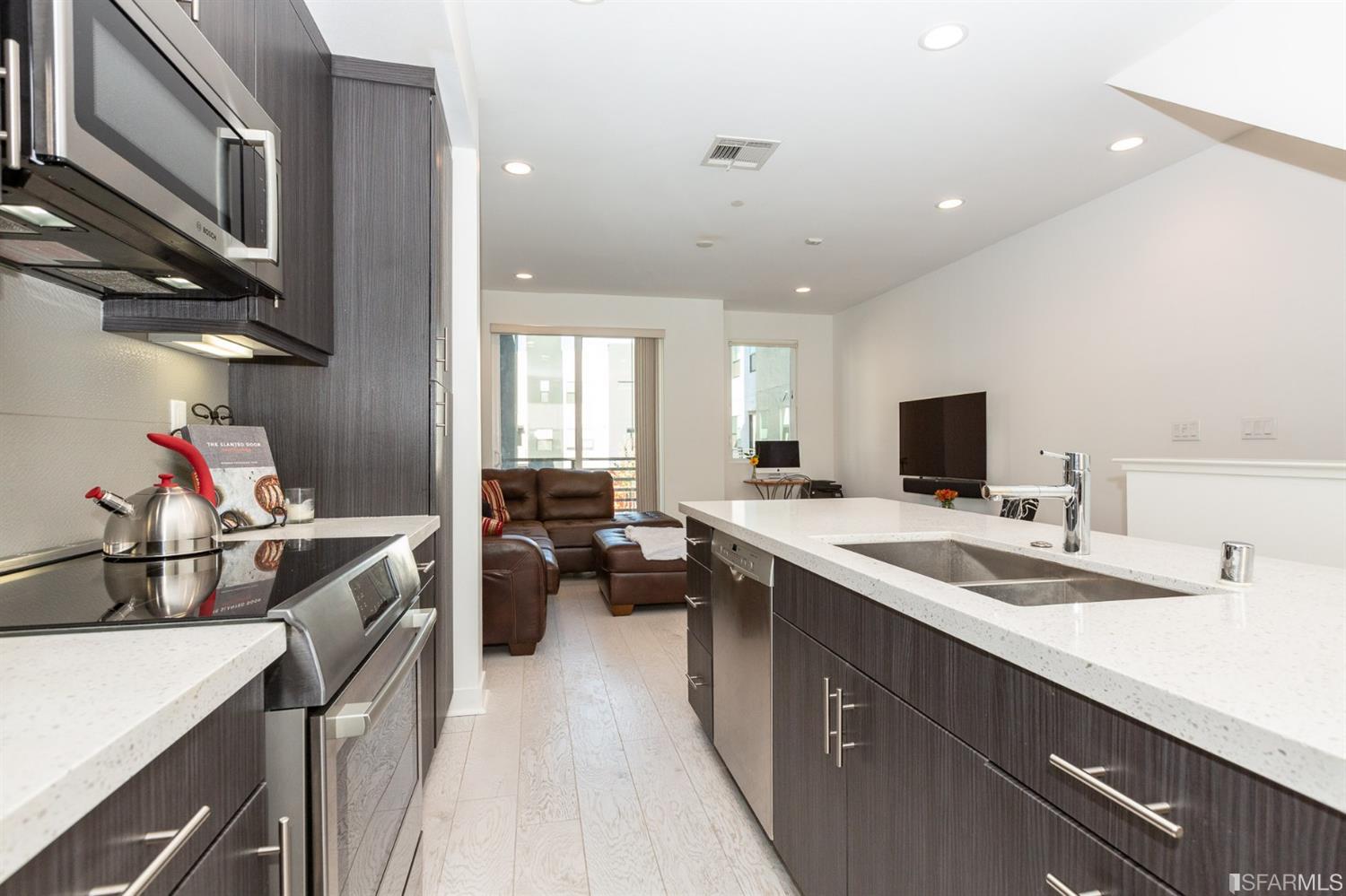 1519 Prescott Street Oakland, CA 94607 - Photo 6 of 23