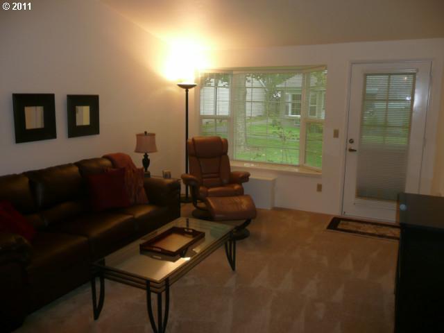 13775 Southwest Scholls Ferry Road, Unit 8 Beaverton, OR 97008 - Photo 2 of 9 Gallery Image 2