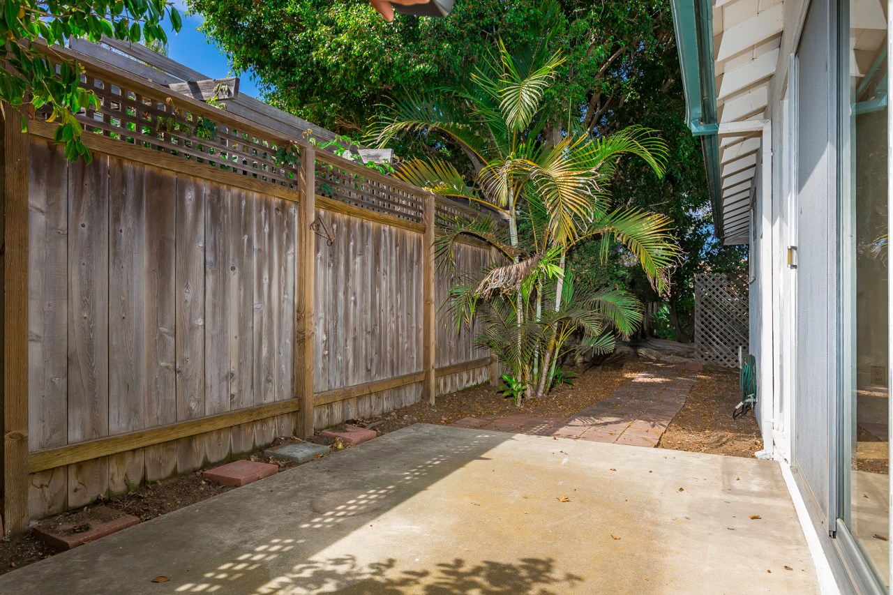 370 Glorietta Place Coronado, CA 92118 - Photo 7 of 12