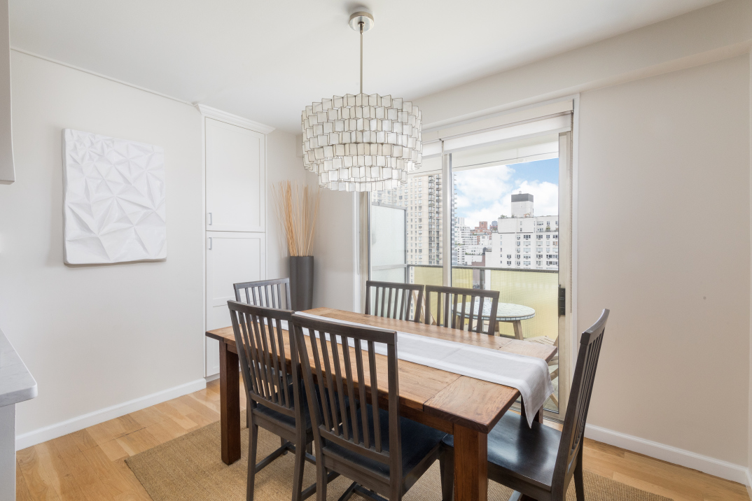 370 East 76th Street, Unit B1805 Manhattan, NY 10021 - Photo 5 of 12