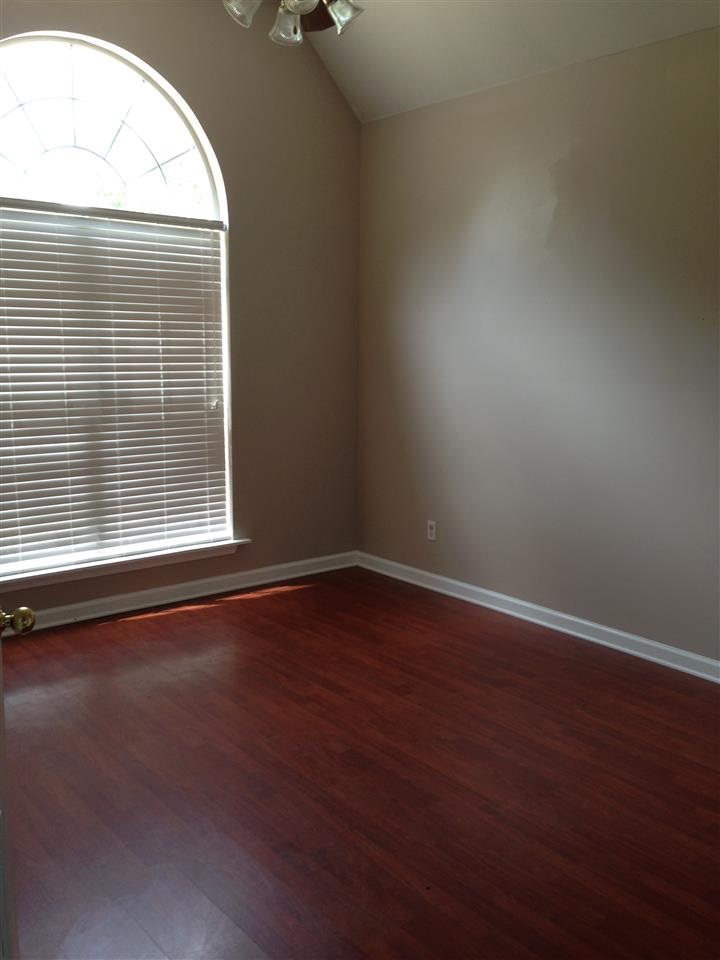 984 Cully Road Memphis, TN 38018 - Photo 4 of 19 Gallery Image 4