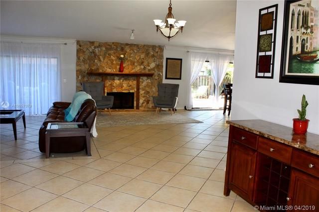 Loggers Run, Boca Raton, FL 33428 Compass